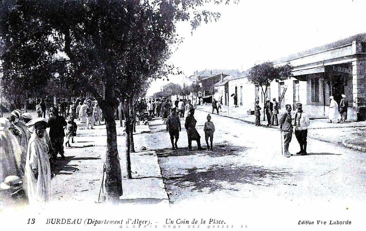 Burdeau - Un Coin de la Place.jpg